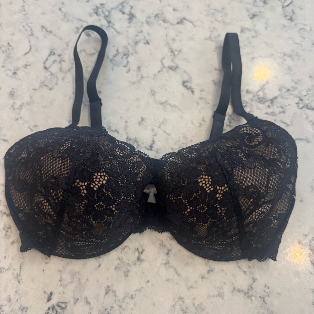 Victoria's Secret‎ Black Lace Underwire Bra - Sheer Floral Design
